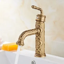 Vintage Bathroom Sink Mixer Faucet, 360 Swivel Spout Retro Monobloc Washroom Basin Taps, Antique Water Tap Single Handle One Hole Deck Mounted with Hot and Cold Hose