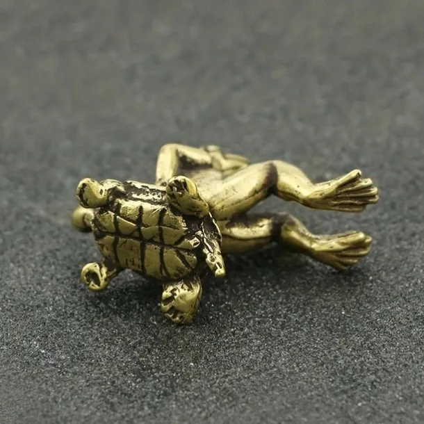 Vintage Brass Turtle & Frog Figurine - Antique-Style Solid Copper Tea Pet, Desktop Decor, Collectible Miniature Ornament