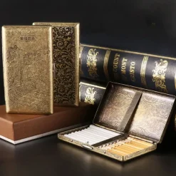 Vintage Cigarette Case, Holds 20 Cigarettes, Lightweight and Portable, Double-Sided with Multiple Patterns, Accessory
