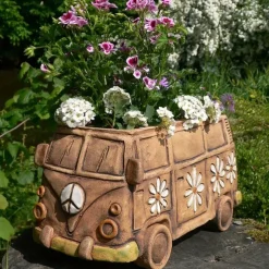 Vintage Resin Planter - Decorative Flower Pot for Succulents & Indoor/Outdoor Gardens, Perfect for Patios, Lawns, and Balconies