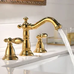 Vintage Widespread Bathroom Sink Mixer Faucet, 360 Swivel Retro Style Brass 3 Hole 2 Handle Basin Tap Deck Mounted, Washroom Basin Vessel Water Tap with Hot and Cold Hose