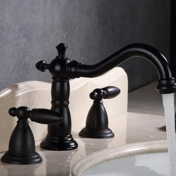 Vintage Widespread Bathroom Sink Mixer Faucet, 360 Swivel Retro Style Brass 3 Hole 2 Handle Basin Tap Deck Mounted, Washroom Basin Vessel Water Tap with Hot and Cold Hose