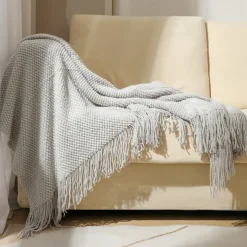 Waffle Weave Blanket Soft and Textured Design for Ultimate Comfort Lightweight and Breathable Perfect for All-Season Use Adds a Minimalist and Stylish Touch to Your Home Durable and Easy to Maintain