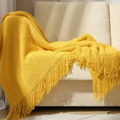 Waffle Weave Blanket Soft and Textured Design for Ultimate Comfort Lightweight and Breathable Perfect for All-Season Use Adds a Minimalist and Stylish Touch to Your Home Durable and Easy to Maintain