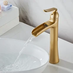 Waterfall Bathroom Faucet, Rustic Nickel Single Handle One Hole Brass Waterfall Bathroom Sink Faucet with Hot and Cold Water