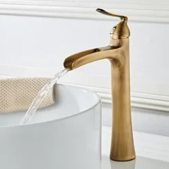 Waterfall Bathroom Faucet, Rustic Nickel Single Handle One Hole Brass Waterfall Bathroom Sink Faucet with Hot and Cold Water
