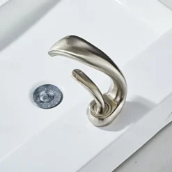 Waterfall Bathroom Sink Mixer Faucet Deck Mount, Mono Wash Basin Single Handle Basin Taps Washroom with Hot and Cold Hose, Monobloc Vessel Water Brass Tap Black White Chrome Brushed