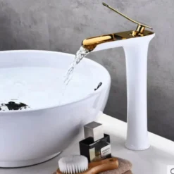 Waterfall Bathroom Sink Mixer Faucet Tall, Mono Wash Basin Single Handle Basin Taps Washroom with Hot and Cold Hose Monobloc Vessel Water Brass Tap Deck Mounted Grey Black Golden