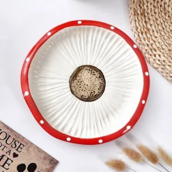 White Polka Dot Red Mushroom-Shaped Tray, Hand-Painted Resin Home Decor, Cute Desktop Organizer Tray for Coffee Mugs, Teacups, and Small Items Storage
