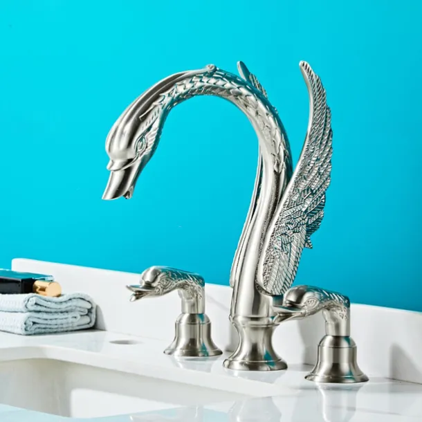 Widespread Bathroom Sink Mixer Faucet, 2 Handle 3 Holes Basin Taps Swan Noble Luxury Golden and Oil-rubbed Bronze Bath Taps