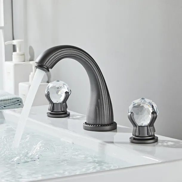 Widespread Bathroom Sink Mixer Faucet, Brass Basin Taps 2 Handle 3 Hole Retro Style Crystal Handle, Washroom Bath with Hot and Cold Water Hose