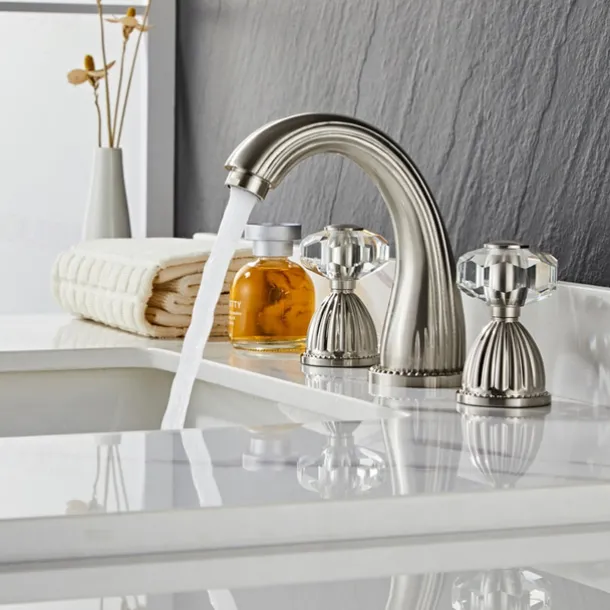 Widespread Bathroom Sink Mixer Faucet, Brass Basin Taps 2 Handle 3 Hole Retro Style Crystal Handle, Washroom Bath with Hot and Cold Water Hose