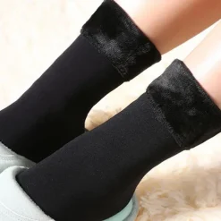 Women/Men Winter Warm Thicken Thermal Socks Wool Cashmere Snow Black Skin Seamless Sock Velvet Soft Boots Floor Sleeping Socks 1Pair