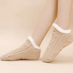 Women's Socks Autumn And Winter Super Soft Warm Cozy Fuzzy Fleece-Lined House Socks With Grippers Adult Ladies Floor Socks