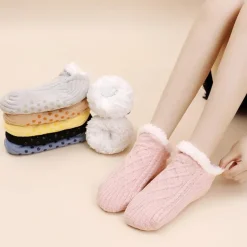 Women's Socks Autumn And Winter Super Soft Warm Cozy Fuzzy Fleece-Lined House Socks With Grippers Adult Ladies Floor Socks